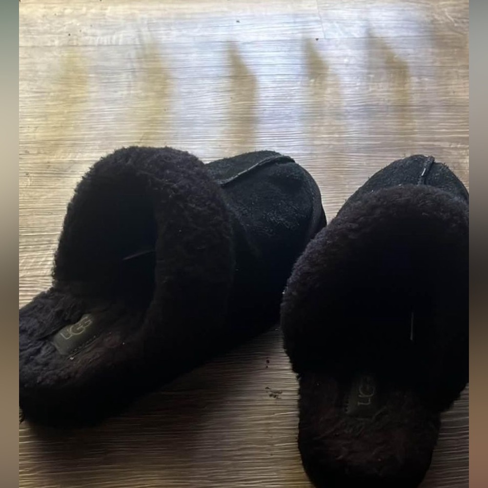Black platform UGG slippers. Size 7